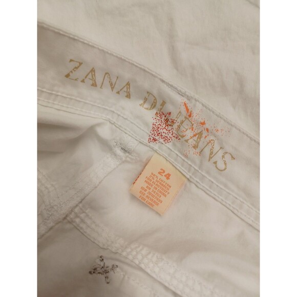 Zana DI Jeans Womens Capri White Silver Embroidery Sz 24 - Picture 7 of 9
